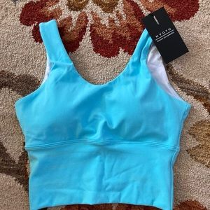 NVGTN sports bra 🐟